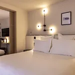 Hotel Este فندق