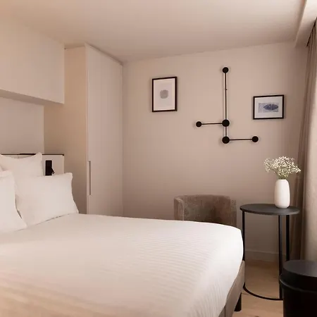 Hotell Hotel Este Paris