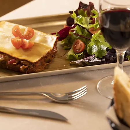 מלון Hotel Este 4*