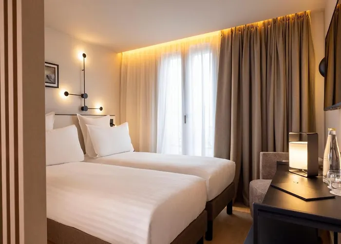 Hotel Este Отель