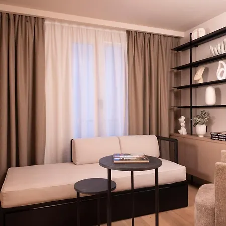 ホテル Hotel Este 4*