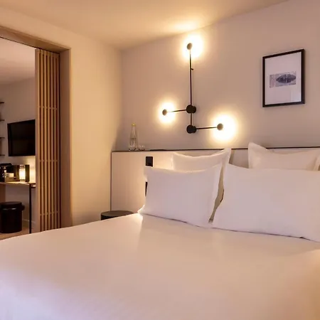 ホテル Hotel Este 4*